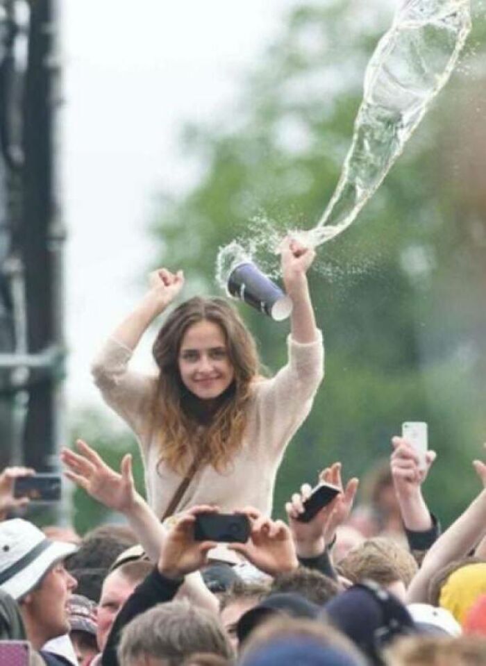 90 Perfectly Timed Photos That Are Better Than Any Photoshop