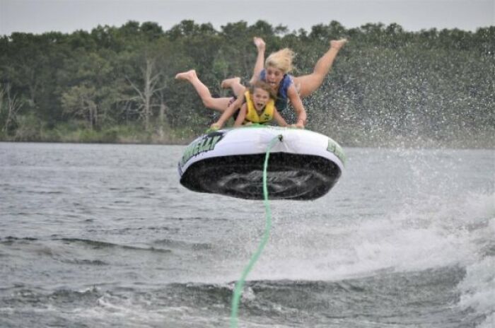 90 Perfectly Timed Photos That Are Better Than Any Photoshop