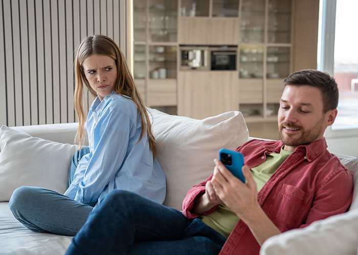 “I’m Humiliated”: Woman Learns About Husband’s Affair In The Most Bizarre Way