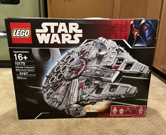 28 Toys That Seemed Ordinary Back In The Day, But Are Now Worth A Fortune