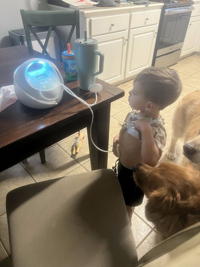 98 Wholesome Photos Showing Dads Doing Their Best Parenting Moments (New Pics)