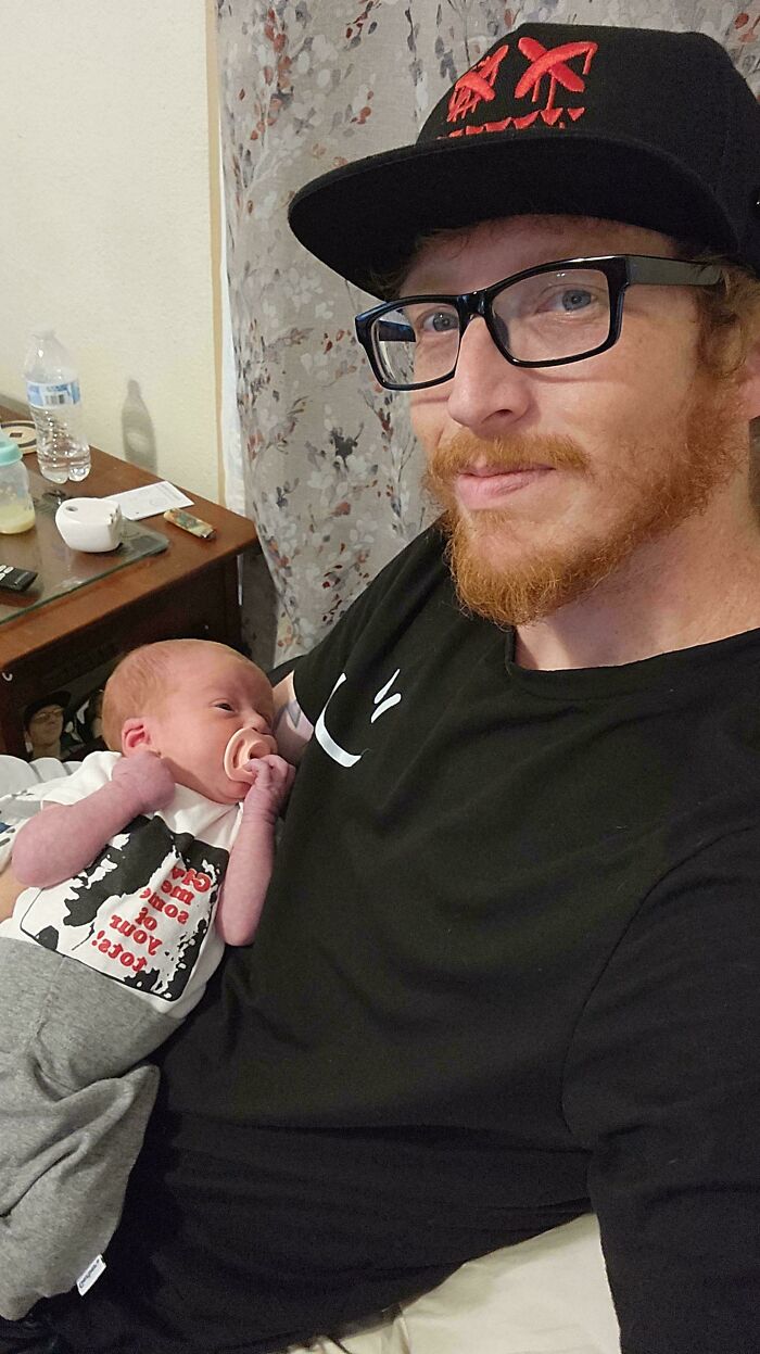 98 Wholesome Photos Showing Dads Doing Their Best Parenting Moments (New Pics)
