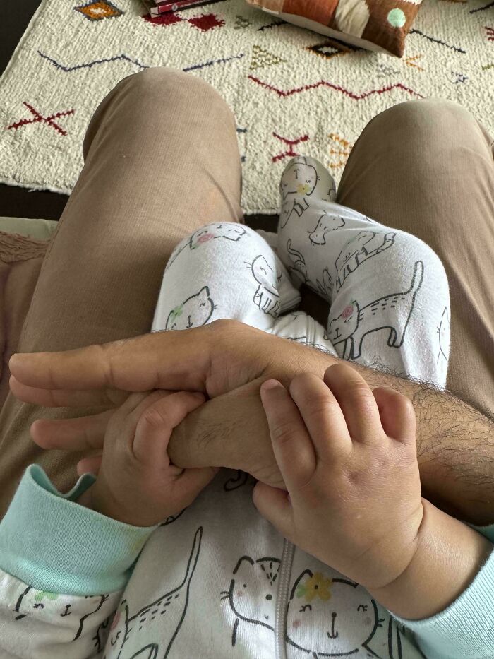 98 Wholesome Photos Showing Dads Doing Their Best Parenting Moments (New Pics)