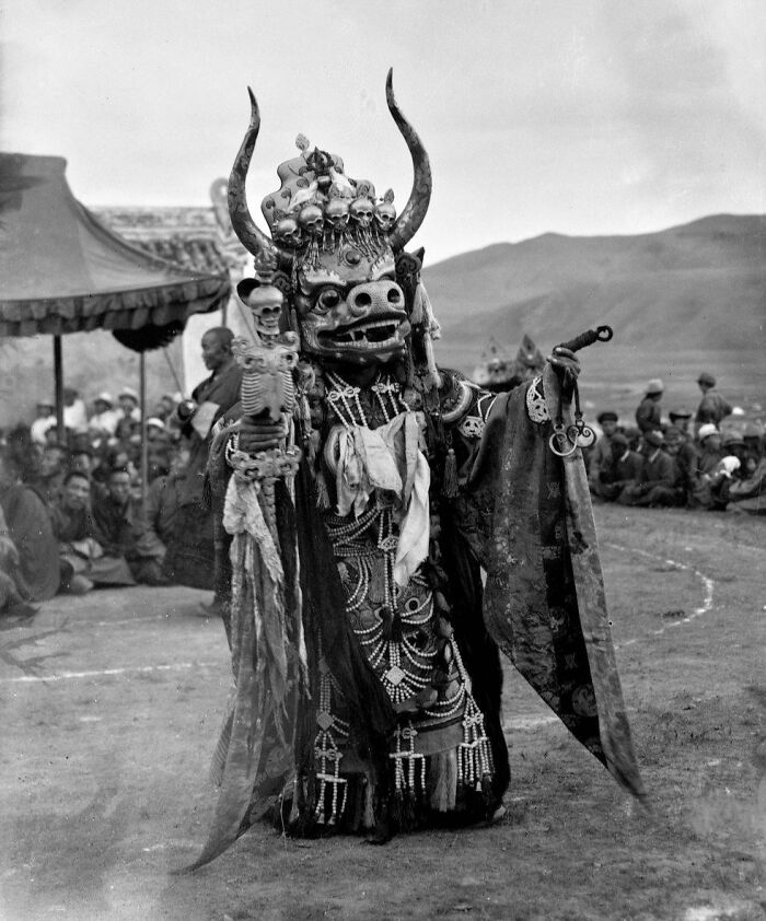 83 Historical Photos That Are Too Weird, Wild, Or Wonderful To Be Forgotten