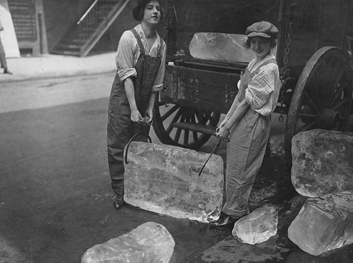 83 Historical Photos That Are Too Weird, Wild, Or Wonderful To Be Forgotten