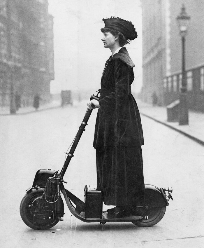 83 Historical Photos That Are Too Weird, Wild, Or Wonderful To Be Forgotten