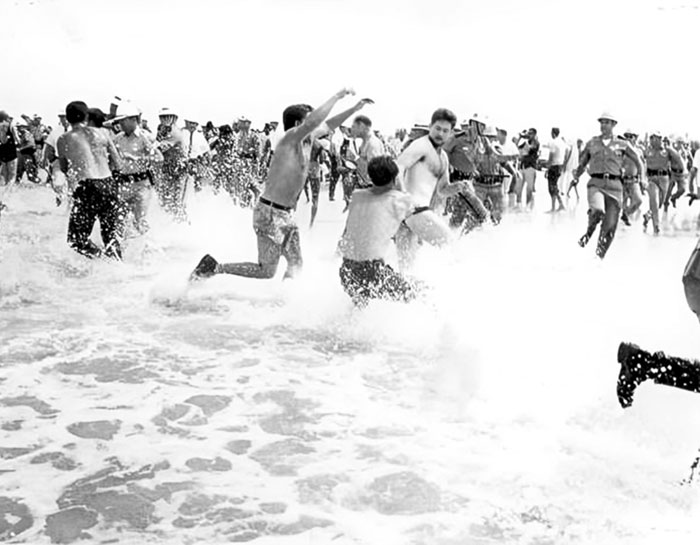 83 Historical Photos That Are Too Weird, Wild, Or Wonderful To Be Forgotten