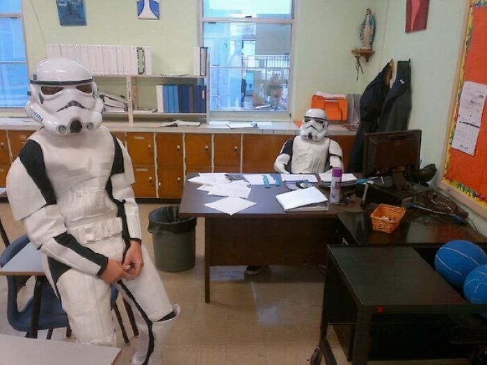 48 Times Wearing A Uniform Was More Funny Than Impressive