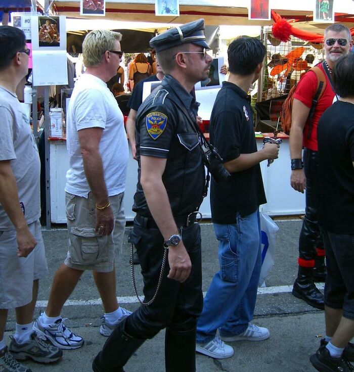 48 Times Wearing A Uniform Was More Funny Than Impressive