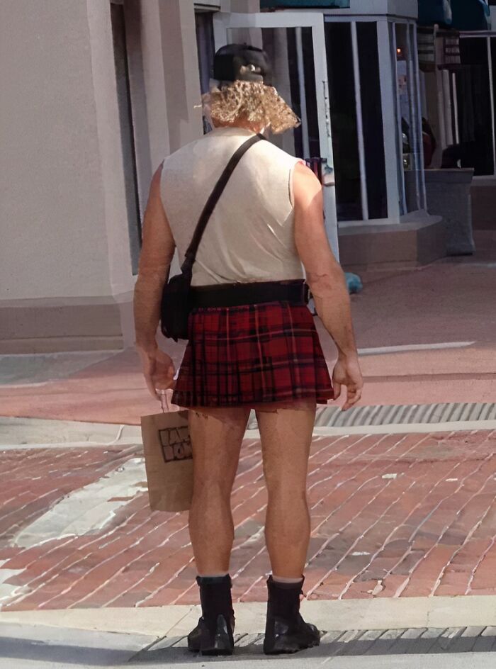 48 Times Wearing A Uniform Was More Funny Than Impressive