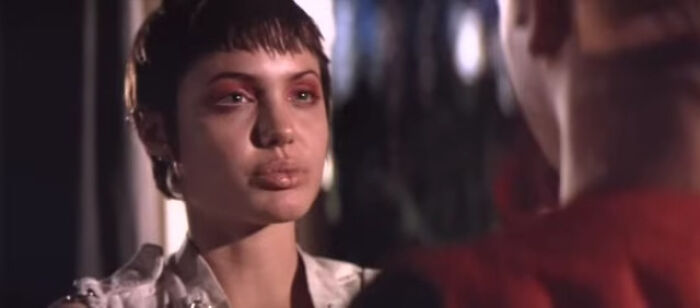 25 Bad Movies That Went So Low That They Actually Went Down In History