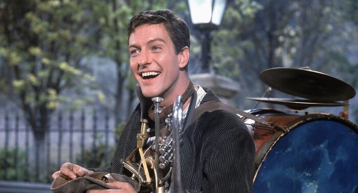 31 Iconic Photos Of Actors Who Were The Ultimate Heartthrobs Of Their Time