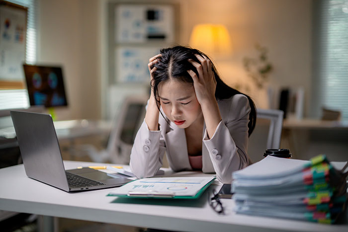 “Weren’t Expecting It”: Employee Shares What Made Them Quit Their Job After A Sick Leave