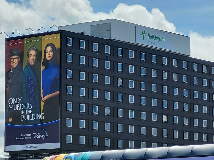 57 Advertising Placement Fails That Made People Laugh Instead Of Buy