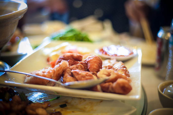 Asian GF Gets Weird After White BF Orders The Most Chinese Dish On The Menu, He’s Baffled