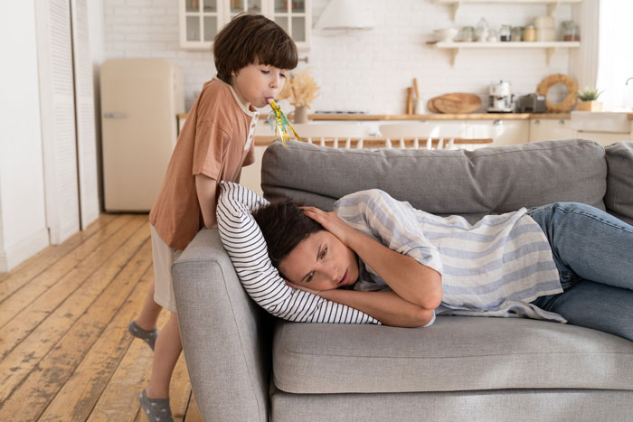 Woman Hurt After MIL Refuses To Take Care Of Her 5 Kids, People Online Say They Would Too