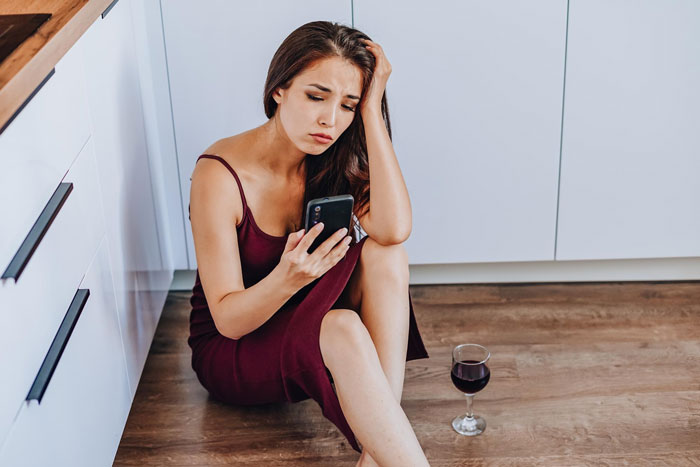 GF Goes Above And Beyond Preparing For BF&#8217;s Return, He Ditches The Plan Last Minute, Gets Dumped Fast