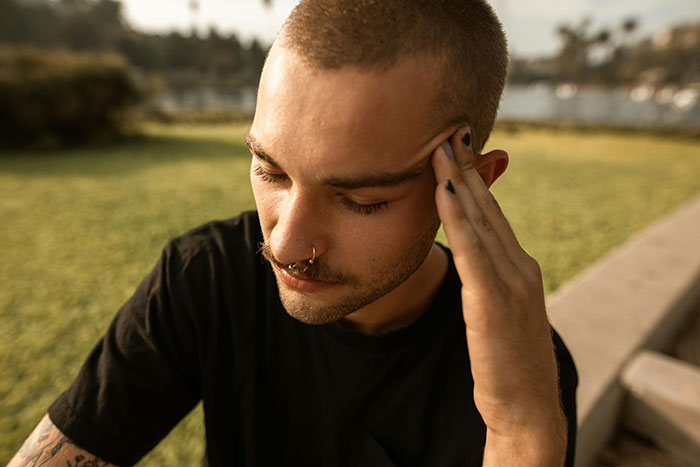 Guy Gets Heart Broken By GF, Irked When She Says She Still Wants 20-Hour Ride Home From Thanksgiving