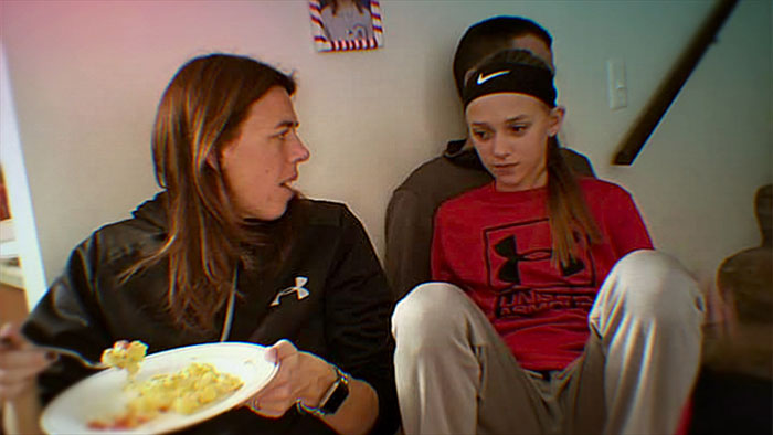 Expert Answers The &#8220;Million-Dollar Question&#8221; About Why Mom Secretly Bullied Teen Daughter