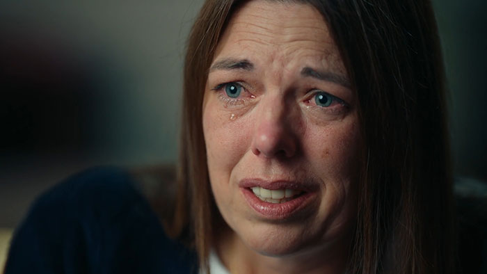 Expert Answers The &#8220;Million-Dollar Question&#8221; About Why Mom Secretly Bullied Teen Daughter