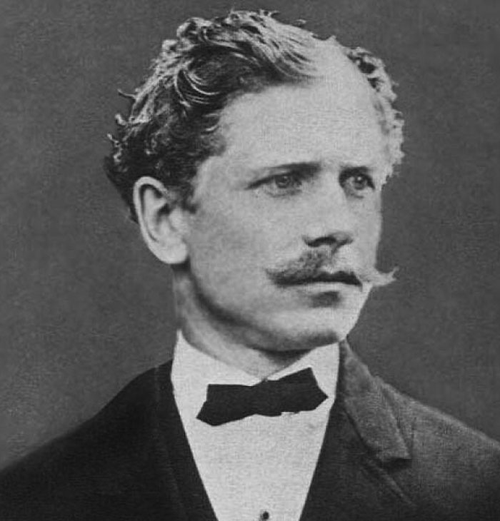 “Spawned Numerous Conspiracy Theories”: 39 Celebrities Who Vanished Without A Trace
