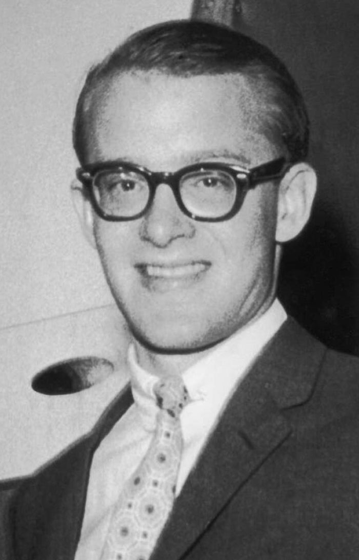 “Spawned Numerous Conspiracy Theories”: 39 Celebrities Who Vanished Without A Trace