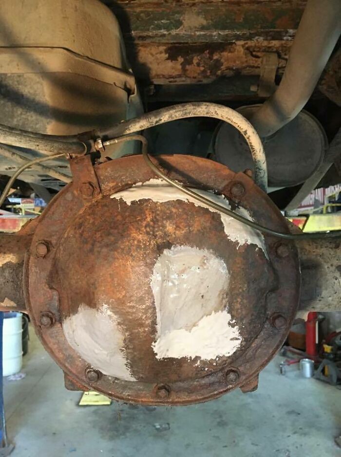69 Times Car Mechanics Had To Take Pics Of What They Were Dealing With So Others Would Believe Them