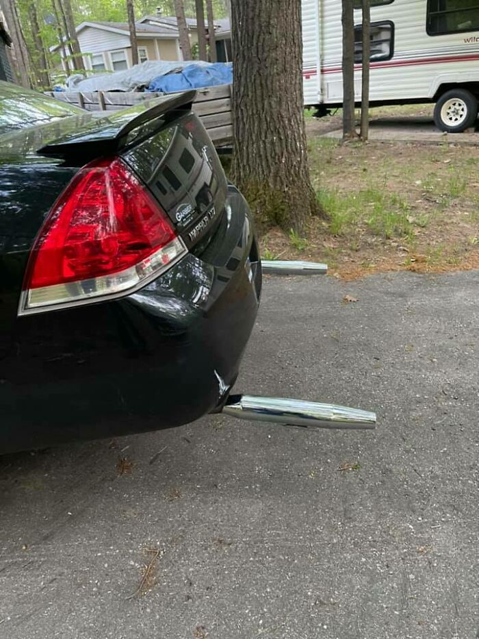69 Times Car Mechanics Had To Take Pics Of What They Were Dealing With So Others Would Believe Them