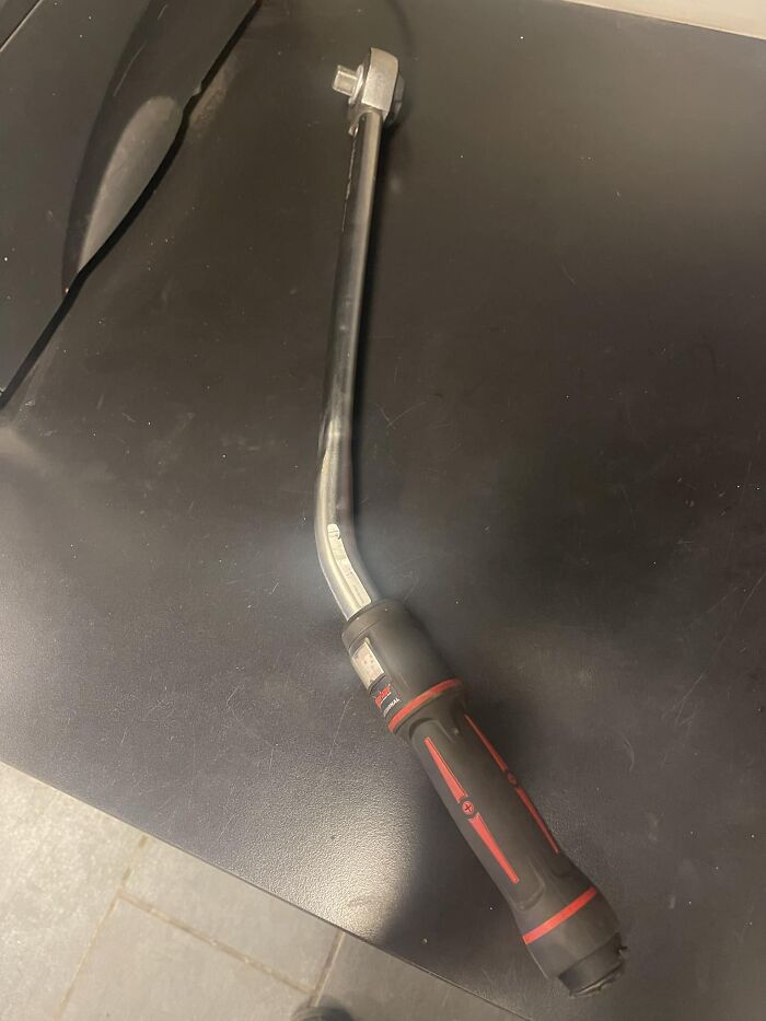 69 Times Car Mechanics Had To Take Pics Of What They Were Dealing With So Others Would Believe Them