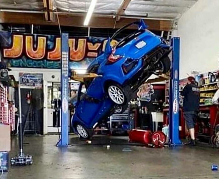 69 Times Car Mechanics Had To Take Pics Of What They Were Dealing With So Others Would Believe Them