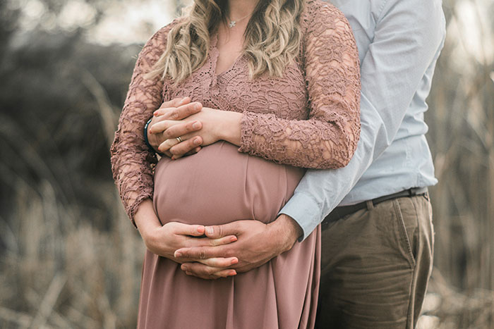 Guy Waits For His Wife To Get Pregnant To &#8220;Realize&#8221; They’re &#8220;Incompatible,” Wants To Walk Out