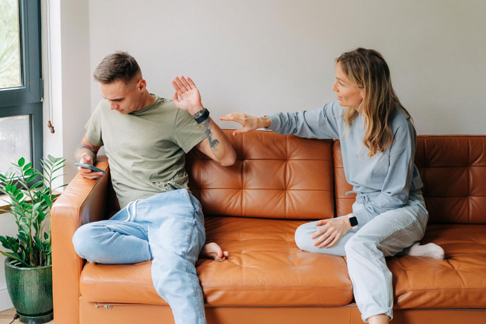 Sis Who Had Miscarriage Forces Gender Roles On Kid, Sibling Says She Would Have Been An Awful Mom