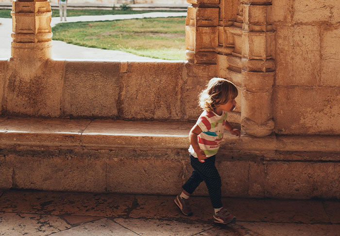 “He Wasn&#8217;t Even Ashamed”: 46 Ridiculous Tourist Moments Tour Guides Can’t Forget