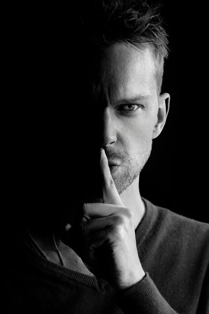 54 Times People Disappeared Without A Trace And Those Left Behind Were Truly Creeped Out