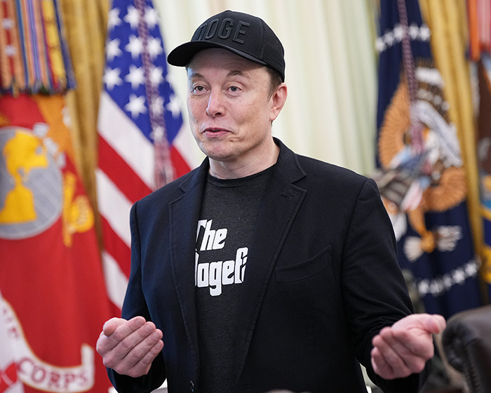 Elon Musk Has Strong One Word Response To Stephen King&#8217;s False Allegation Against Charlie Kirk After His Passing