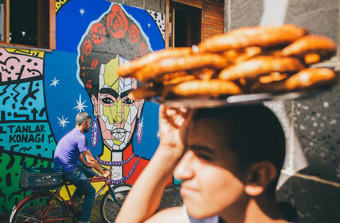 64 Honest Street Shots By This Turkish Photographer