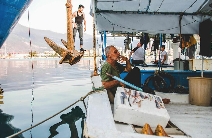64 Honest Street Shots By This Turkish Photographer