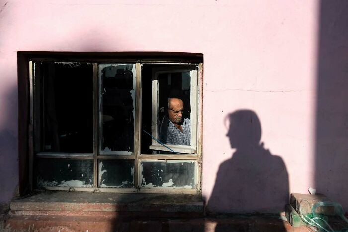 Photographer Melahat Ünel Captures 45 Candid Moments Where Timing Is Everything