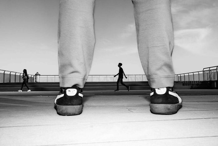 Photographer Melahat Ünel Captures 45 Candid Moments Where Timing Is Everything