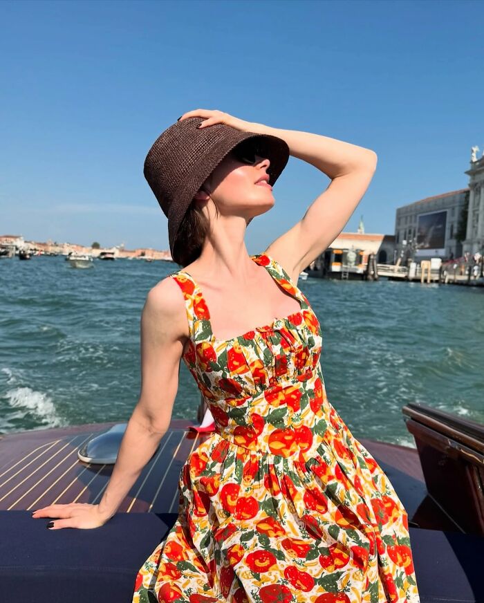 “The Era Of Extreme Thinness”: Lily Collins’ Skinny Appearance Sparks Concern Among Fans