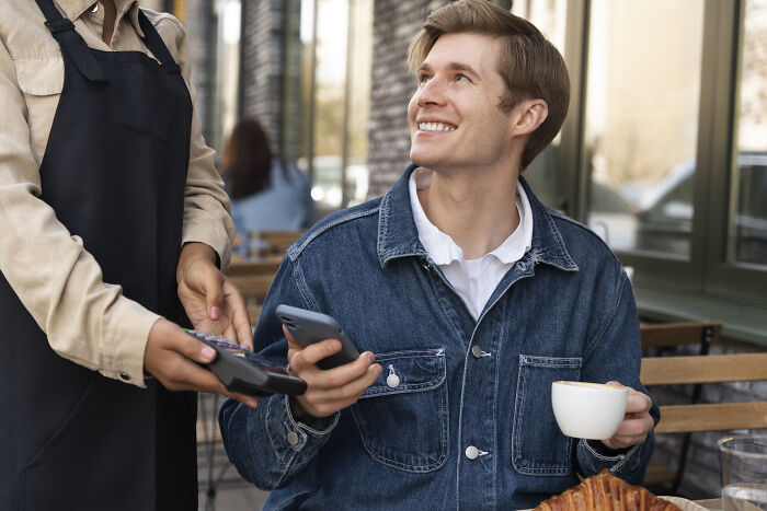 48 Tests Women Use To See If Their Dates Are Red Flags