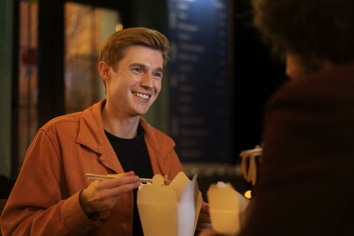 48 Tests Women Use To See If Their Dates Are Red Flags