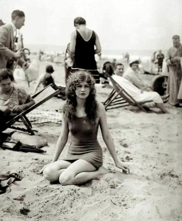 87 Old Photos That Show People’s Lives From A Different Time