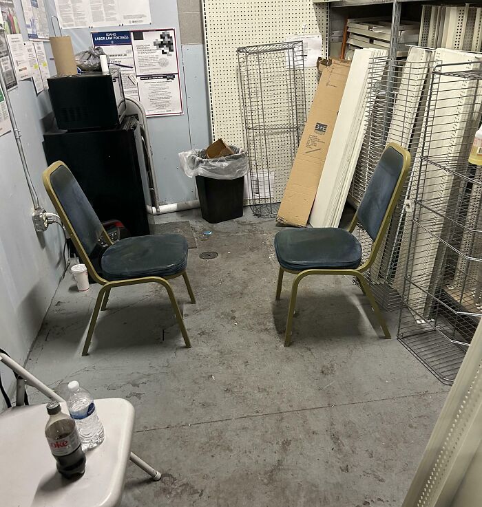 “It Looks Like A Prison And Feels Like One Too”: 60 Of The Worst Break Rooms Ever