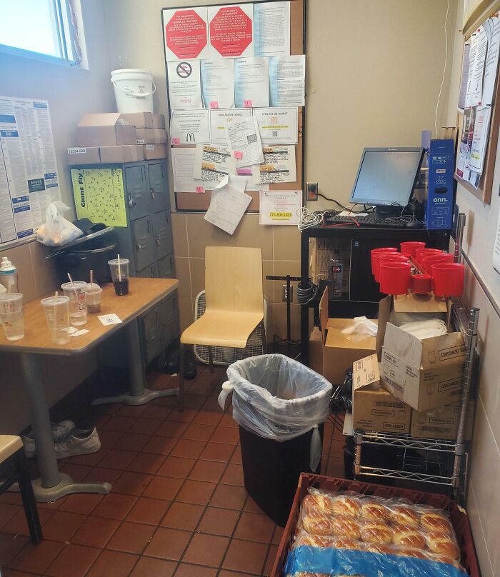 “It Looks Like A Prison And Feels Like One Too”: 60 Of The Worst Break Rooms Ever