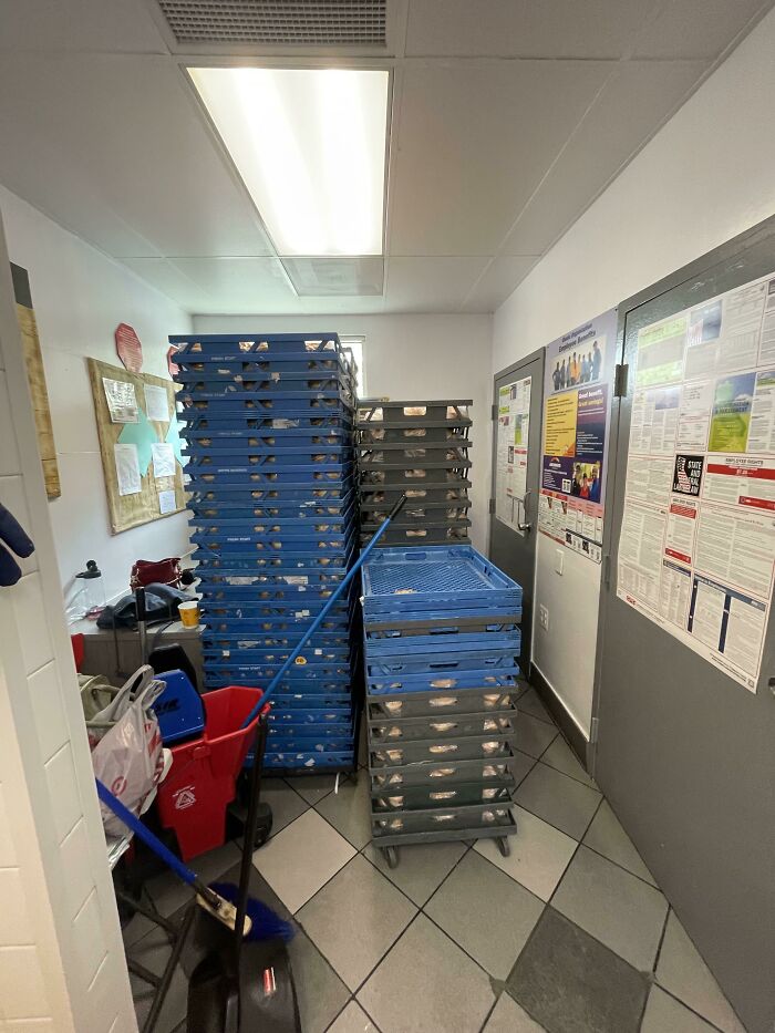 “It Looks Like A Prison And Feels Like One Too”: 60 Of The Worst Break Rooms Ever