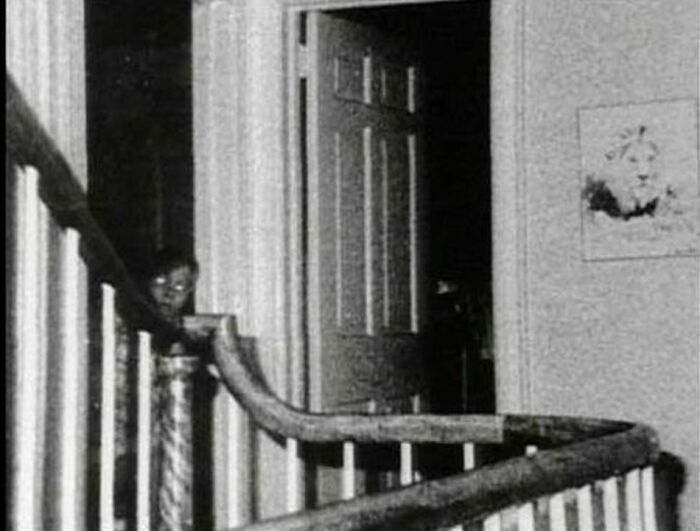 73 Photos With Strange And Unexplained Histories