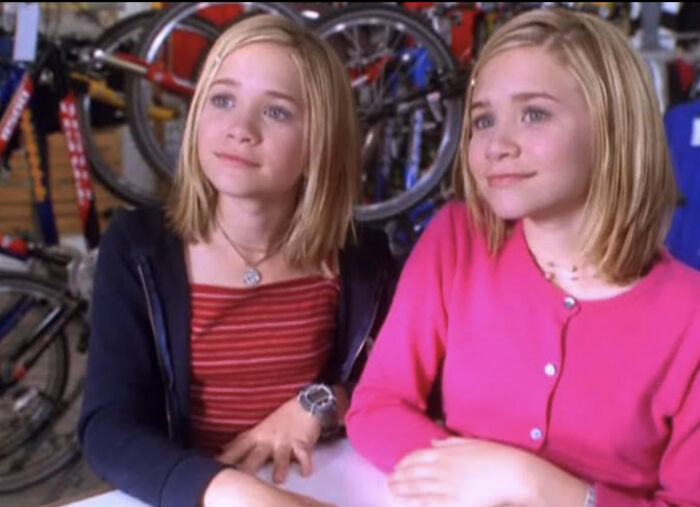 Olsens Twins Make Surprise Appearance At The New York Fashion, And They Look Nothing Like They Used To