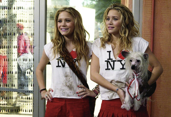 Olsens Twins Make Surprise Appearance At The New York Fashion, And They Look Nothing Like They Used To
