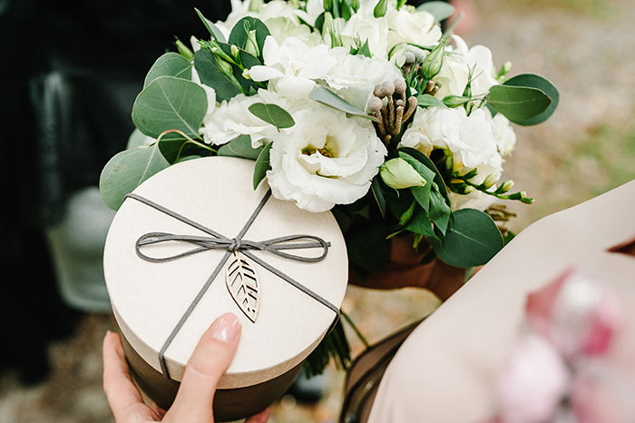 Bride Demands $200 From Friends After “Cheap” Wedding Shower Gifts Sparked Her Wrath